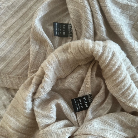 Lounge Set - Picture 7 of 7